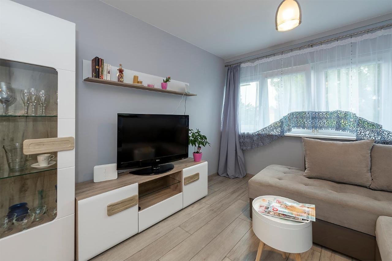Apartament Lila Apartment *